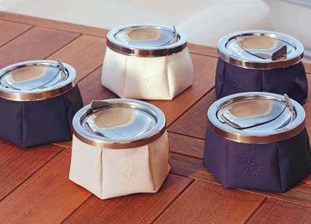 5801831_ Windproof ashtray white MB